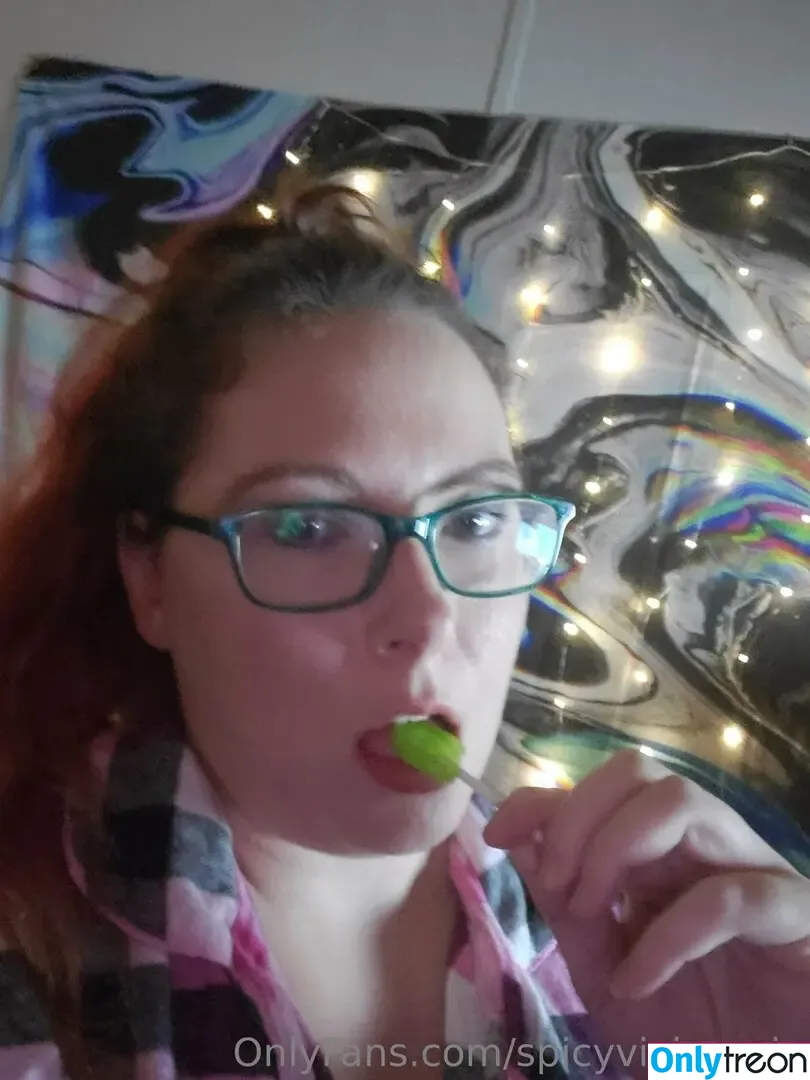spicyvivianrain голая photo #0001 (miesey2wavy)
