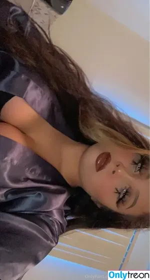 spicyy.mamiana / karinakayda nude photo #0002