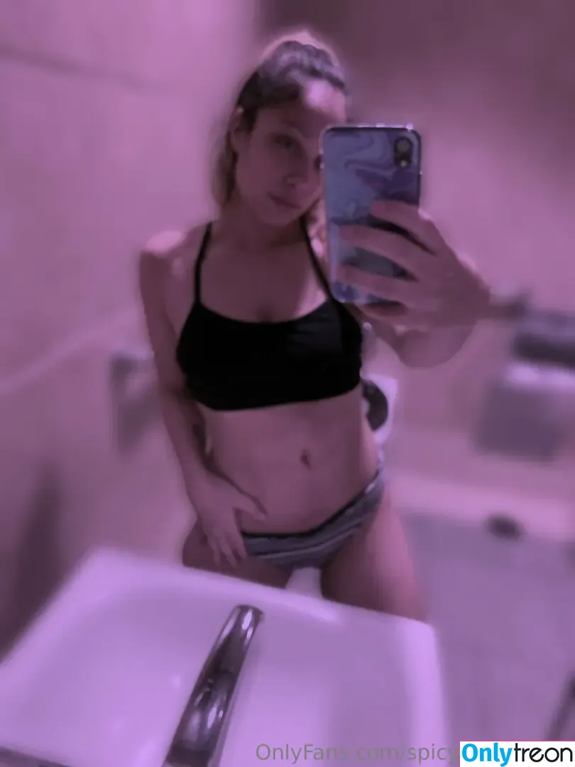 spicyy.mamiana nude photo #0058 (karinakayda)