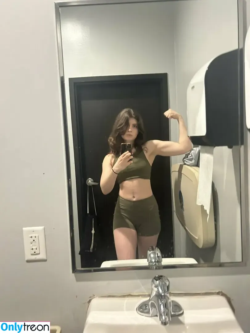 Squirtstain nude photo #0052 (wormfluencer / yikesali)