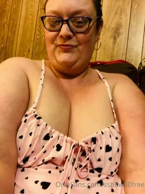ssbbw40free / ssbbw4red20 nude photo #0013