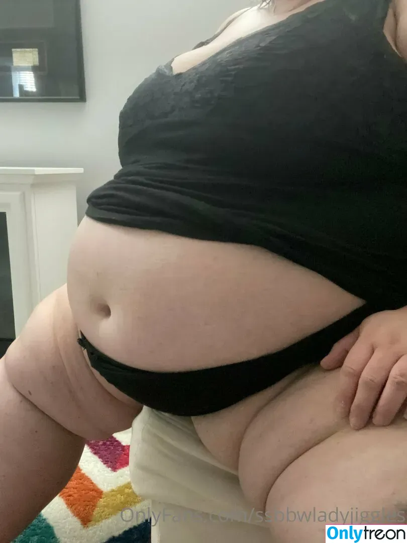 ssbbwladyjiggles nude photo #0071 (ssbbwladyjiggles)