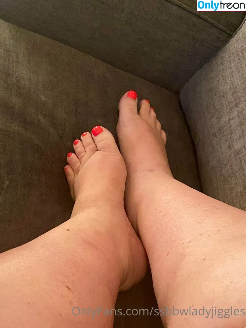 ssbbwladyjiggles nude photo #0096 (ssbbwladyjiggles)
