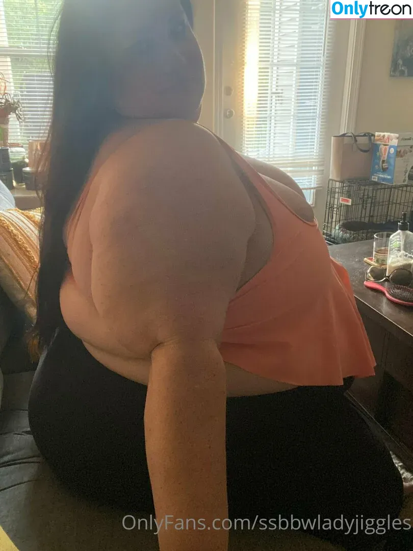 ssbbwladyjiggles nude photo #0107 (ssbbwladyjiggles)