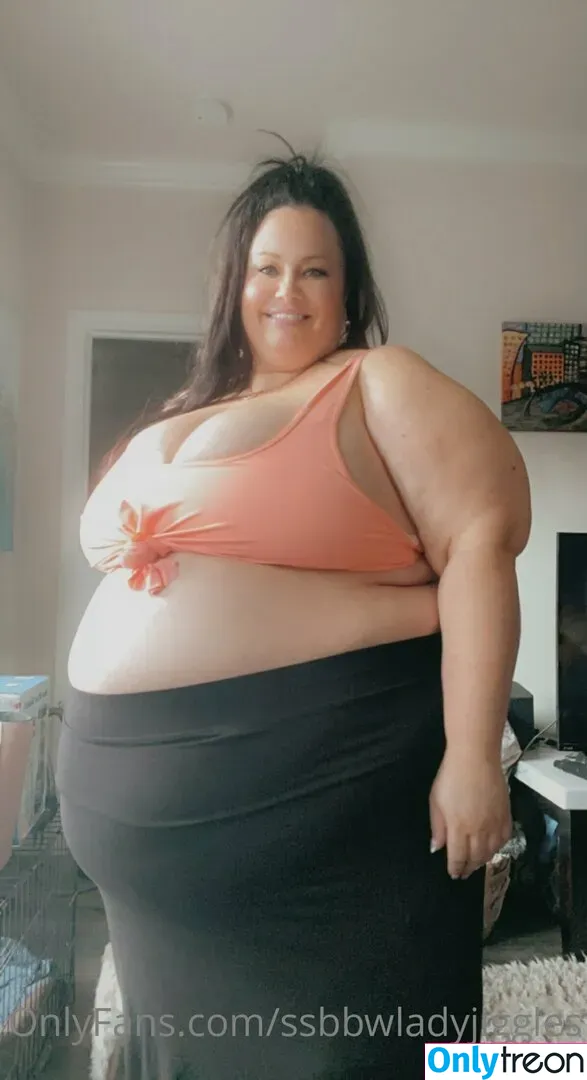 ssbbwladyjiggles nude photo #0110 (ssbbwladyjiggles)