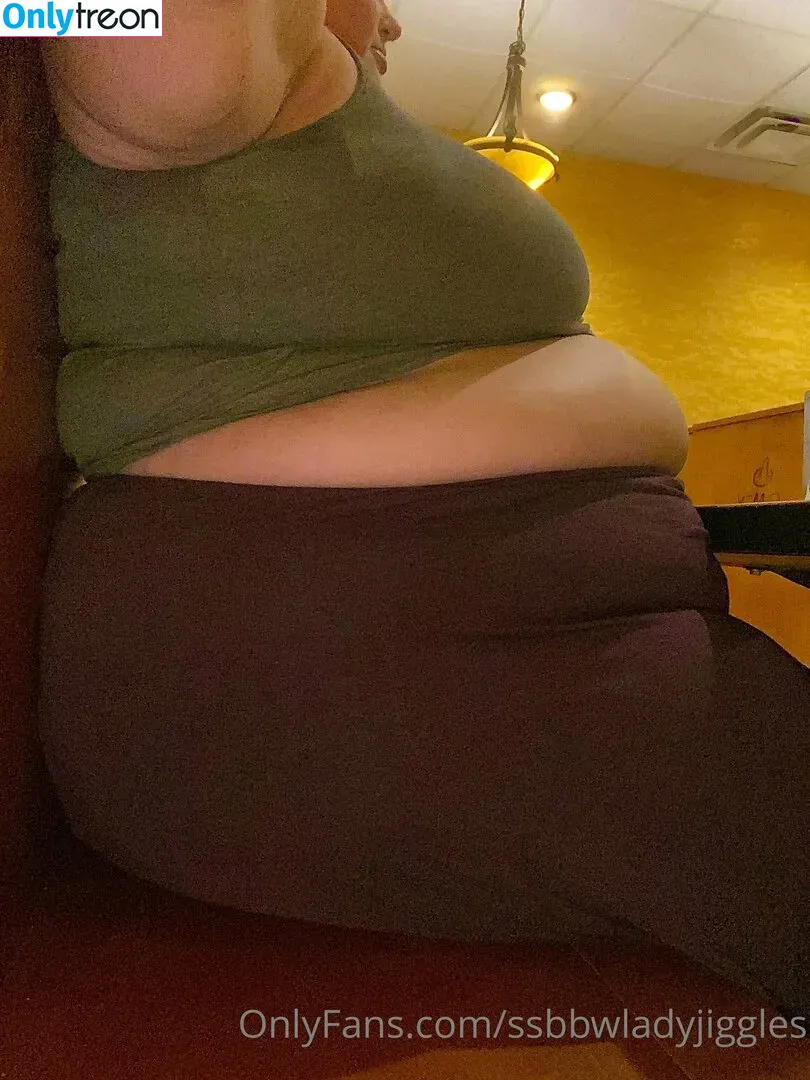 ssbbwladyjiggles голая photo #0117 (ssbbwladyjiggles)