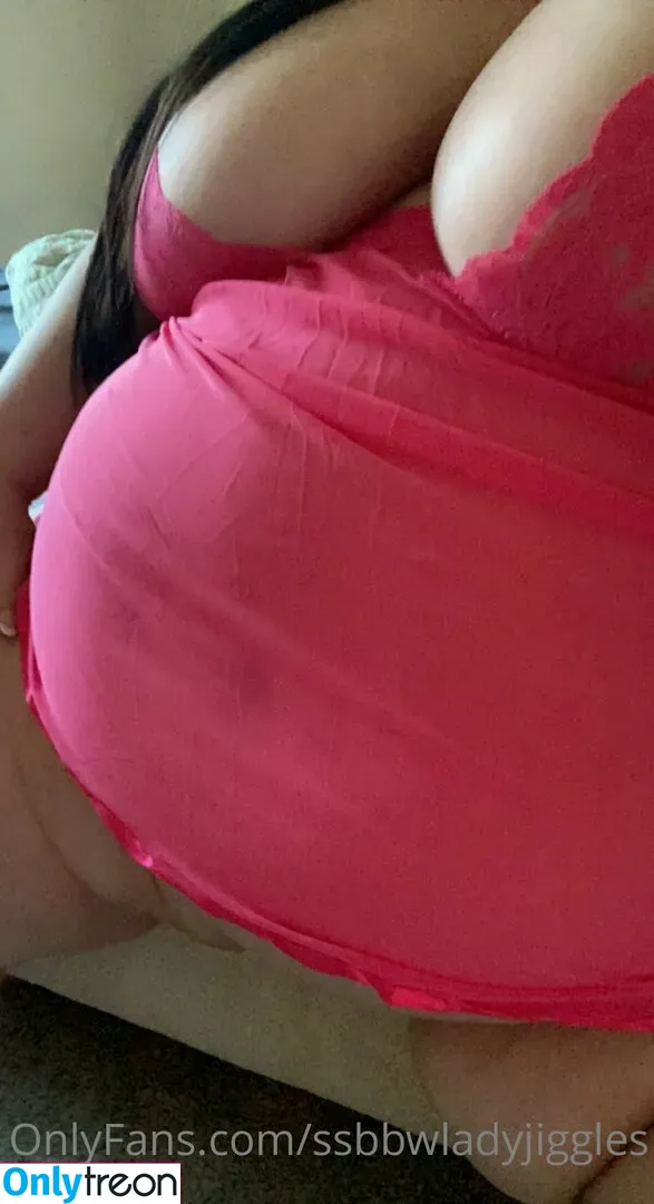 ssbbwladyjiggles nude photo #0134 (ssbbwladyjiggles)