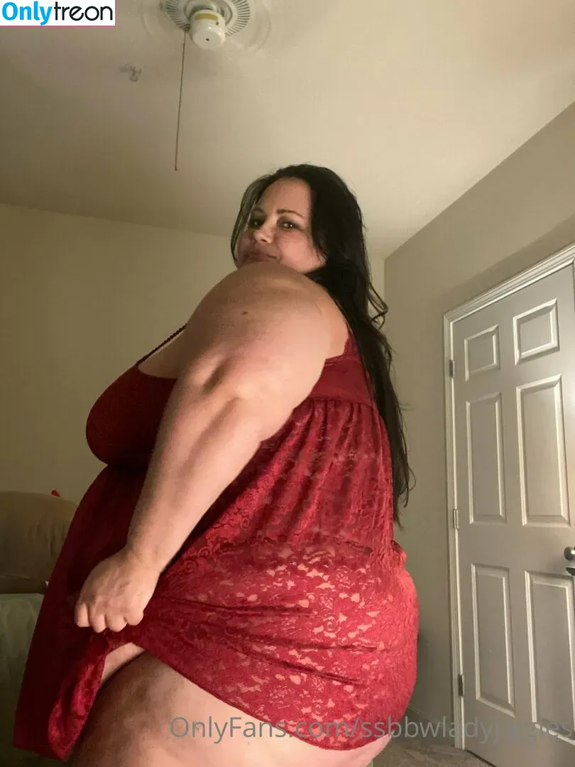 ssbbwladyjiggles nude photo #0143 (ssbbwladyjiggles)