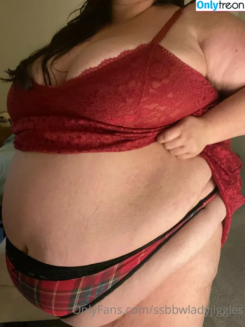 ssbbwladyjiggles nude photo #0148 (ssbbwladyjiggles)