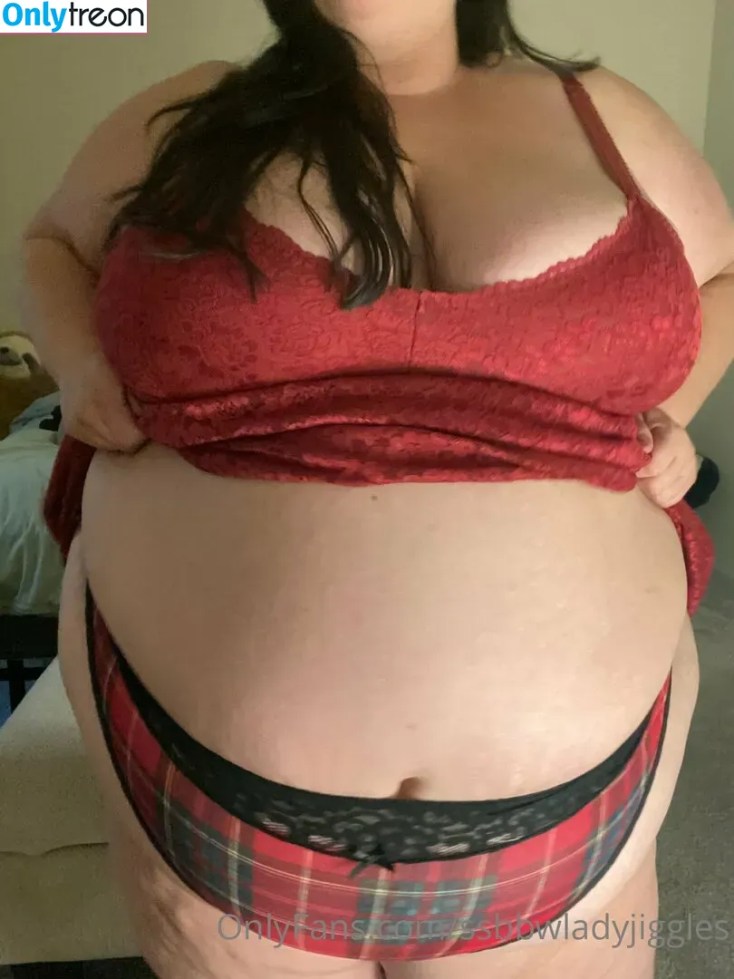 ssbbwladyjiggles nude photo #0150 (ssbbwladyjiggles)