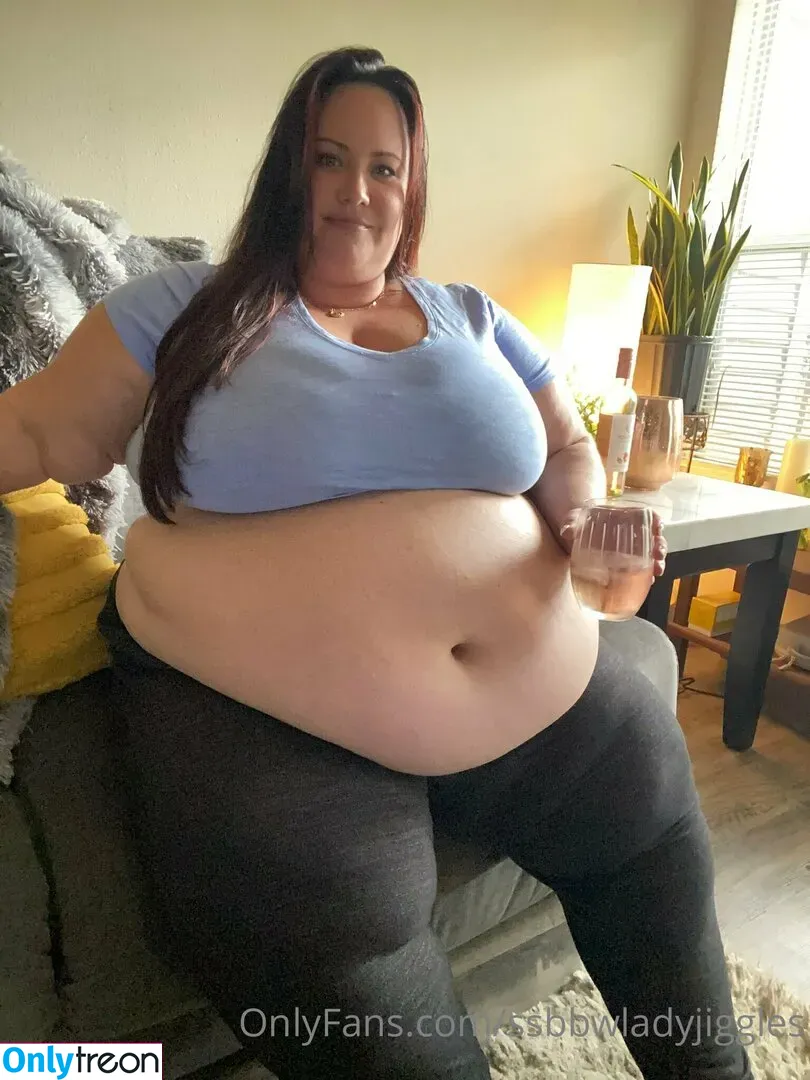 ssbbwladyjiggles nude photo #0223 (ssbbwladyjiggles)