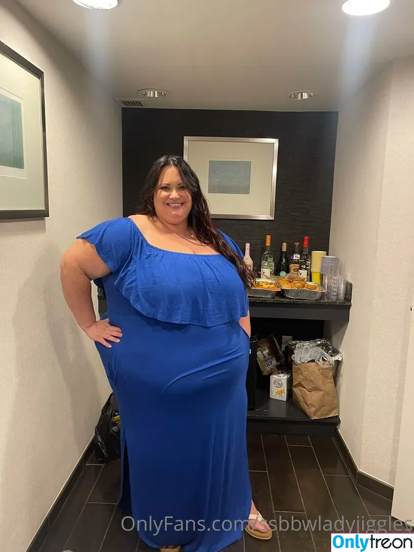 ssbbwladyjiggles nude photo #0234 (ssbbwladyjiggles)