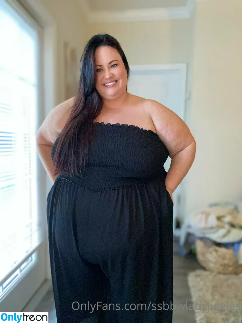 ssbbwladyjiggles nude photo #0237 (ssbbwladyjiggles)