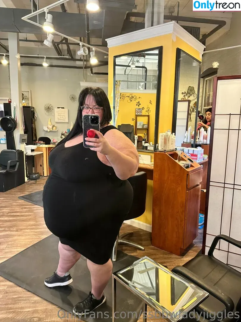 ssbbwladyjiggles голая photo #0407 (ssbbwladyjiggles)