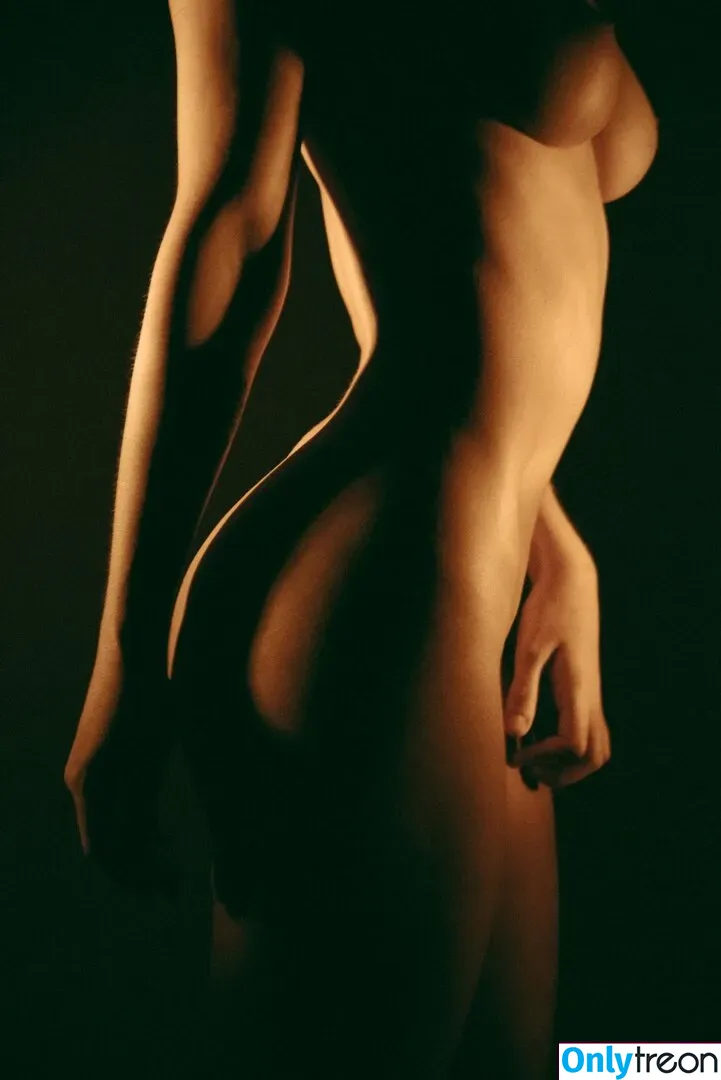 Ssonyashnyk голая photo #0004 (bodyaesthetics)