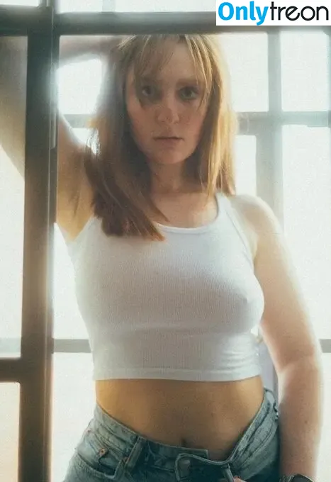 süsses.rot nude photo #0140 (suesses.rot)