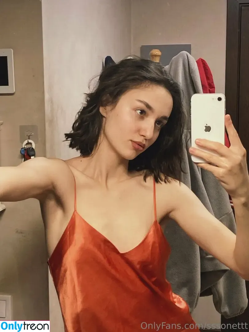 sssonettt nude photo #0076 (sssonettt)