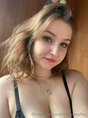 sstormyfox / st0rmfox фото голая #0111