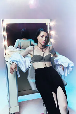 St Vincent / Annie Erin Clark / muddaub / st_vincent nude photo #0034