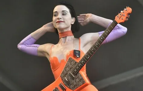 St Vincent / Annie Erin Clark / muddaub / st_vincent nude photo #0043