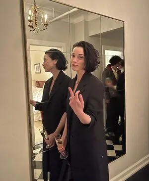 St Vincent / Annie Erin Clark / muddaub / st_vincent nude photo #0062