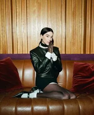 St Vincent / Annie Erin Clark / muddaub / st_vincent nude photo #0100