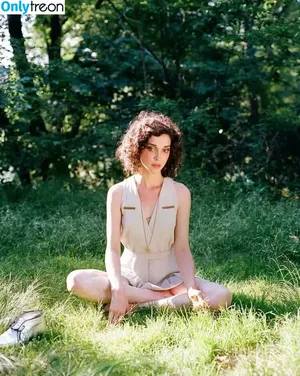 St Vincent / Annie Erin Clark / muddaub / st_vincent nude photo #0202