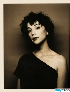 St Vincent / Annie Erin Clark / muddaub / st_vincent nude photo #0206