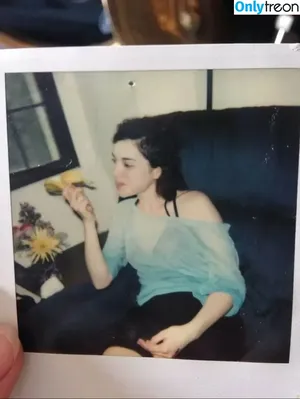 St Vincent / Annie Erin Clark / muddaub / st_vincent nude photo #0209