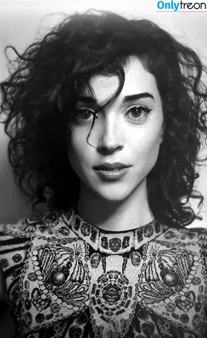 St Vincent / Annie Erin Clark / muddaub / st_vincent nude photo #0215