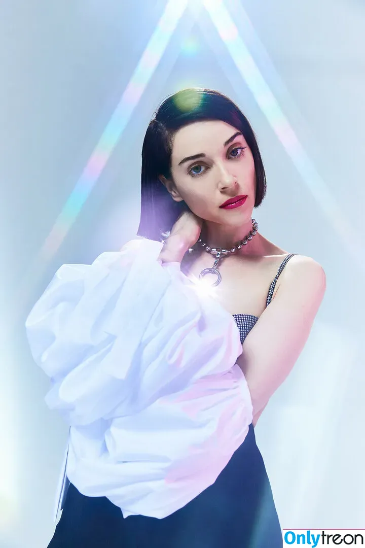 St Vincent nude photo #0035 (Annie Erin Clark / muddaub / st_vincent)