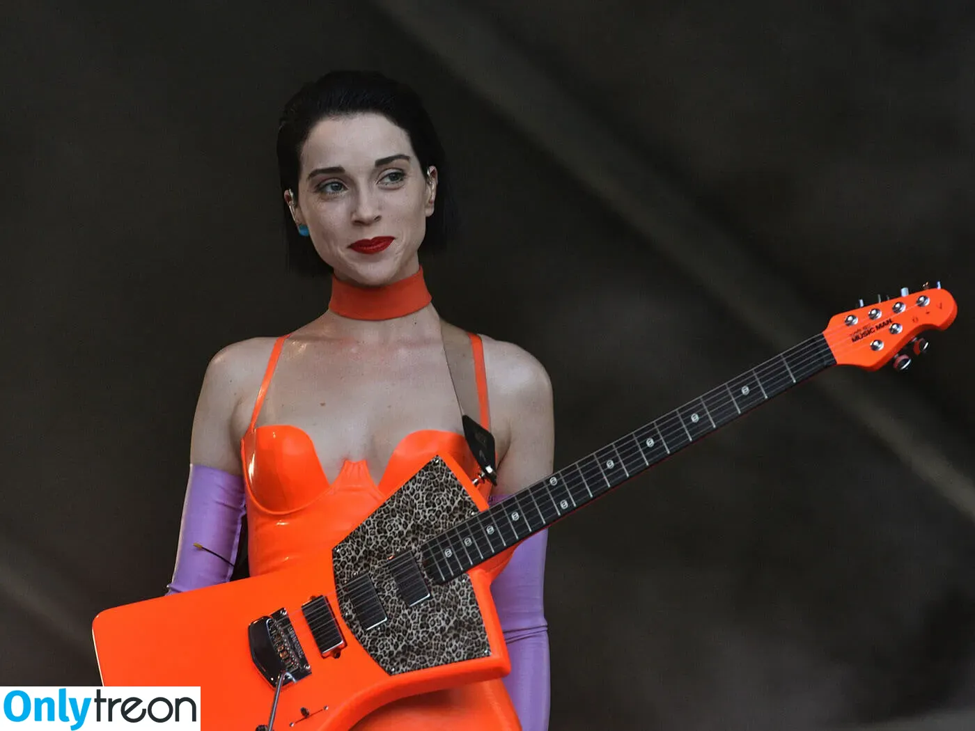 St Vincent nude photo #0036 (Annie Erin Clark / muddaub / st_vincent)