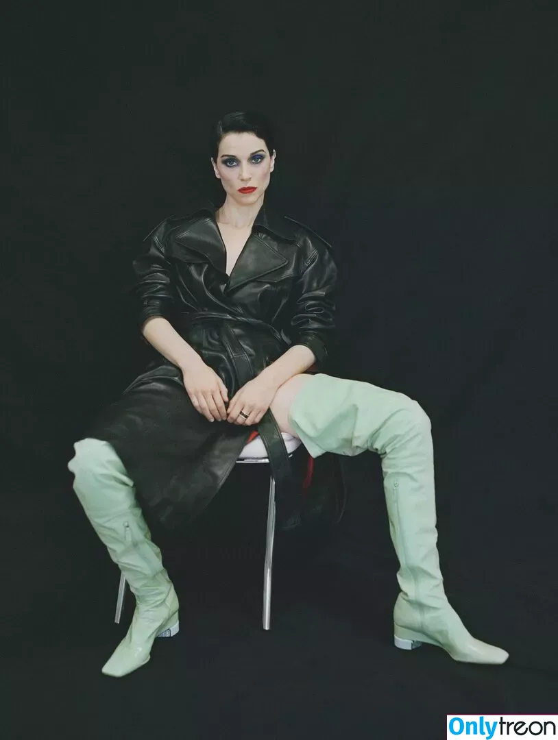 St Vincent голая photo #0097 (Annie Erin Clark / muddaub / st_vincent)