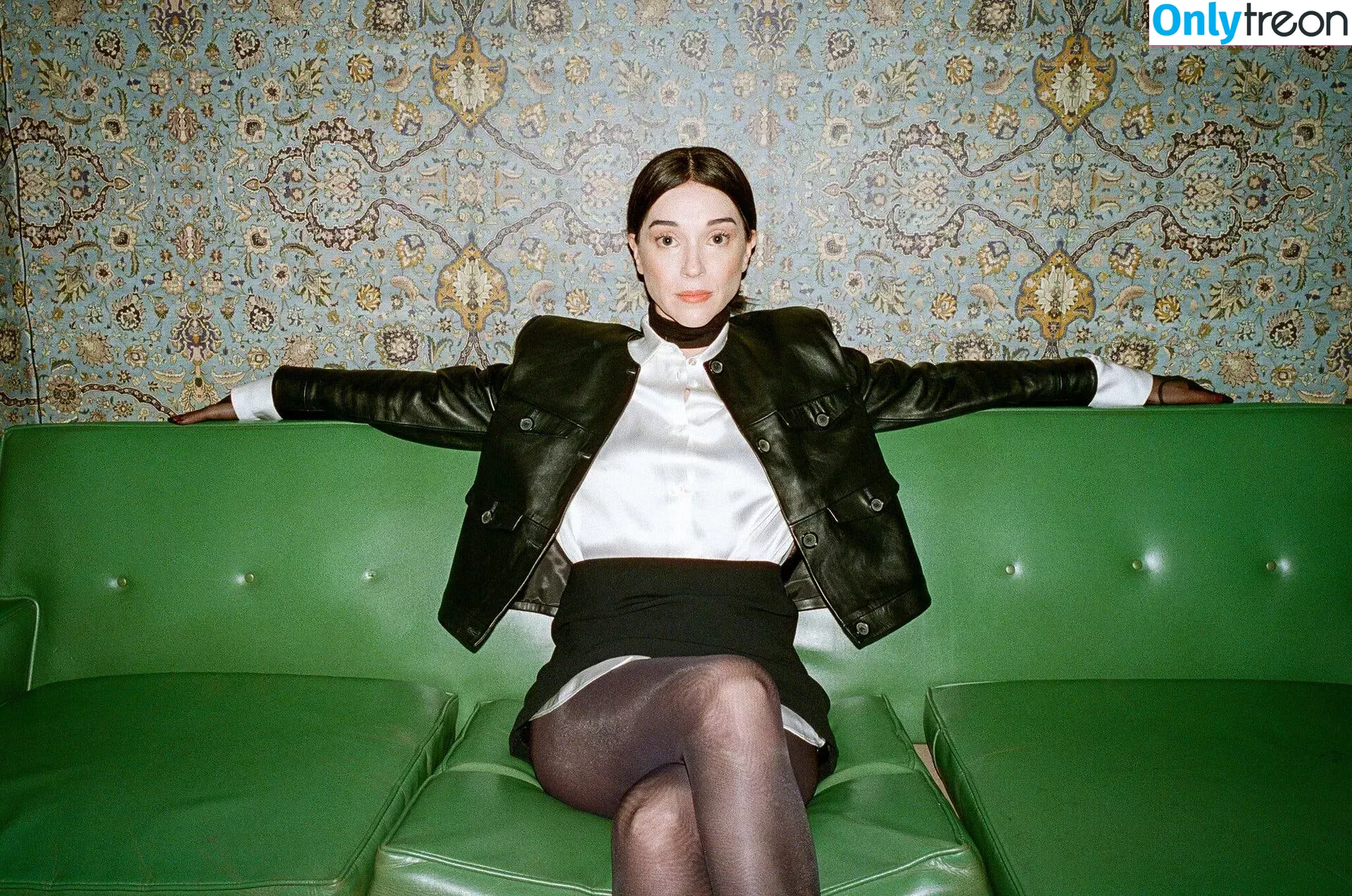 St Vincent голая photo #0099 (Annie Erin Clark / muddaub / st_vincent)