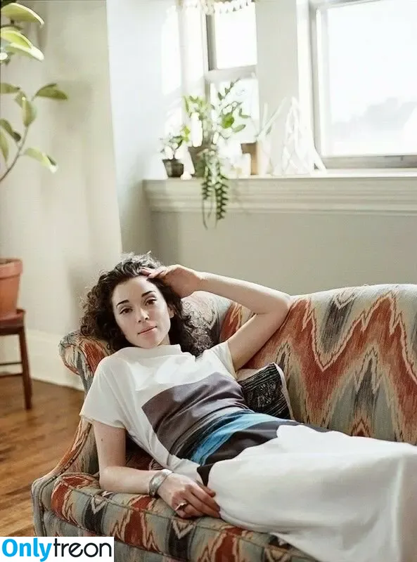 St Vincent nude photo #0211 (Annie Erin Clark / muddaub / st_vincent)