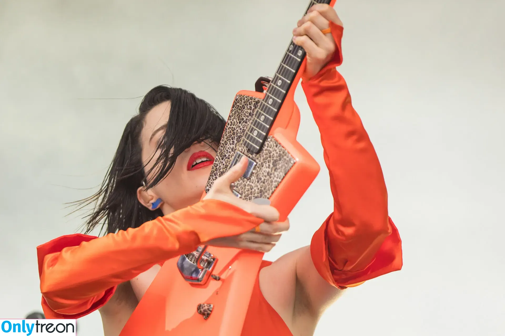 St Vincent nude photo #0221 (Annie Erin Clark / muddaub / st_vincent)