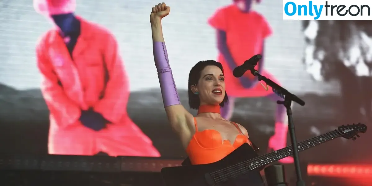 St Vincent nude photo #0224 (Annie Erin Clark / muddaub / st_vincent)