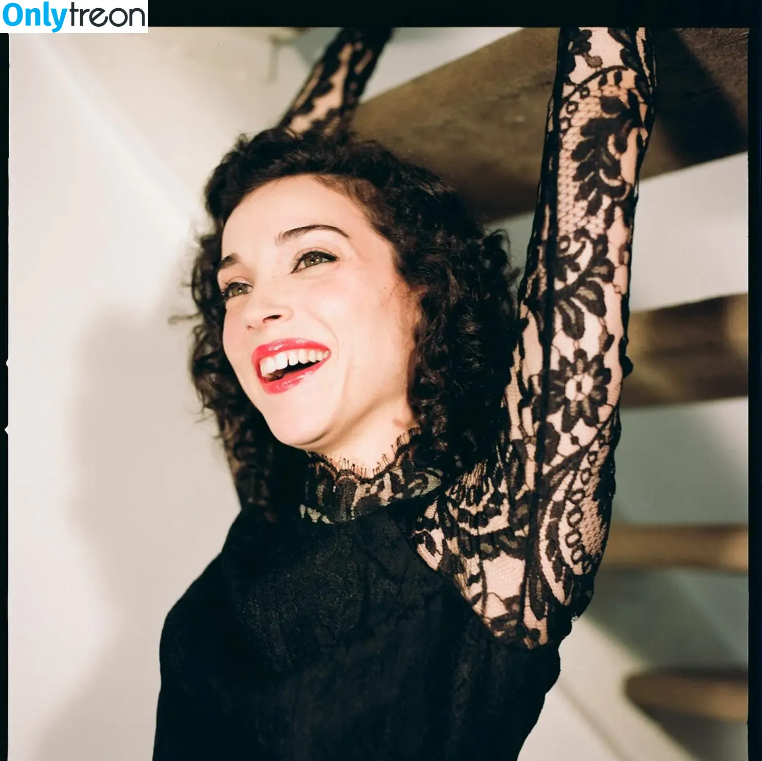 St Vincent голая photo #0225 (Annie Erin Clark / muddaub / st_vincent)