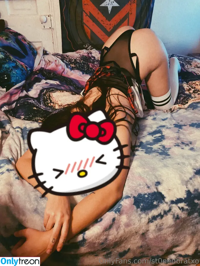 st0nedbratxo nude photo #0019 (st0nedbynature)