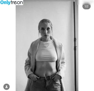 Sta.larissa.offical nude photo #0004