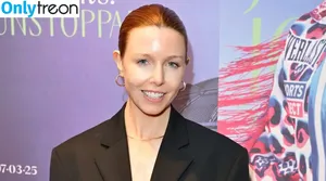Stacey Dooley / sjdooley nude photo #0050