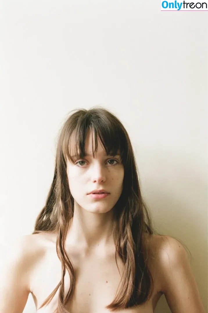 Stacy Martin nude photo #0011 (_stacymartin)