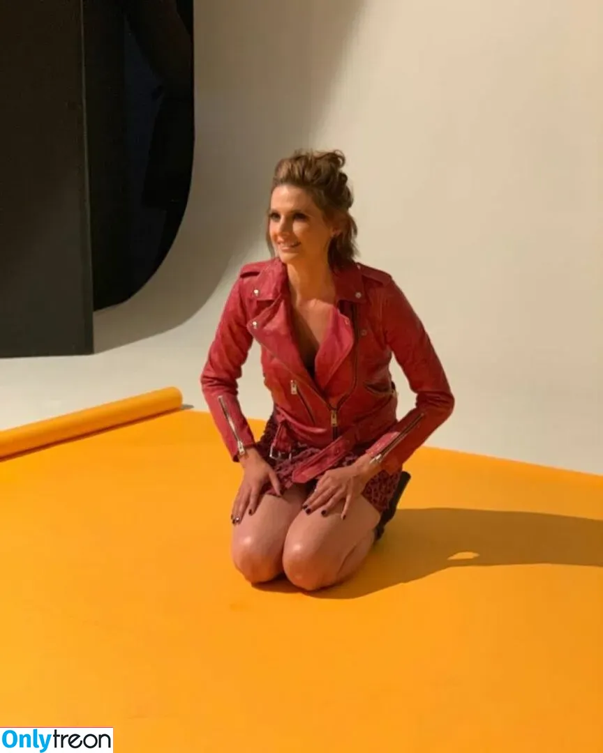 Stana Katic голая photo #0034 (drstanakatic)