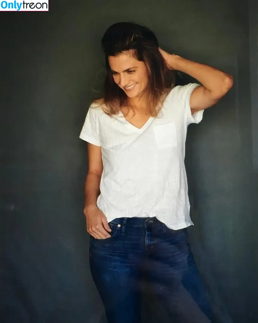 Stana Katic nude photo #0235 (drstanakatic)