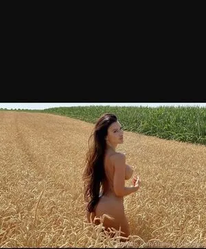Stanija Dobrojevic / stanija_dobrojevic / stanijadobrojevic nude photo #0034