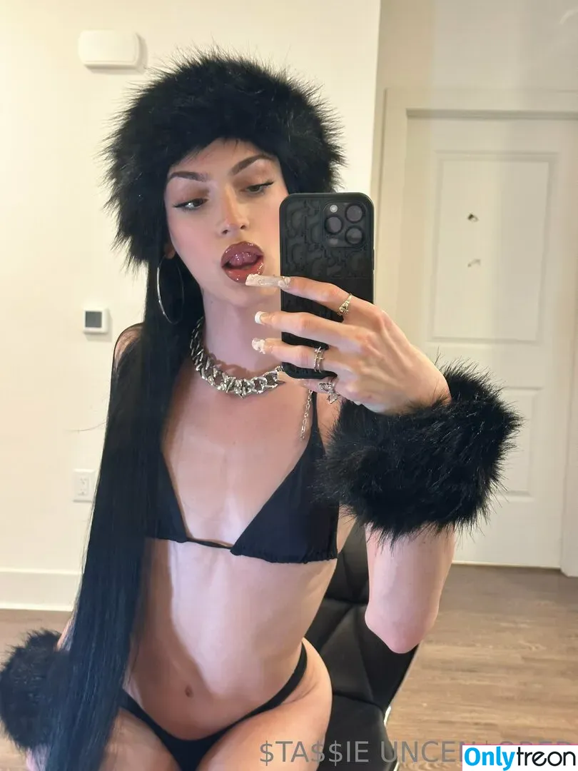 stassieuncensored голая photo #0180 (stassiebaby)