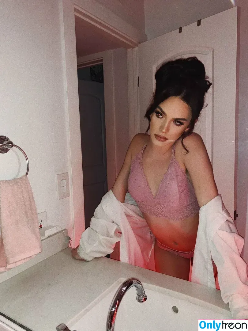 stassieuncensored голая photo #0194 (stassiebaby)