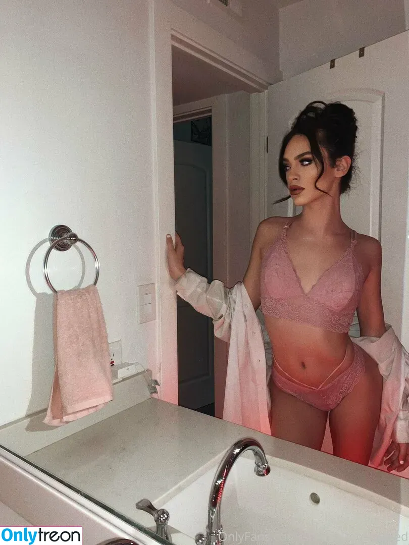 stassieuncensored голая photo #0198 (stassiebaby)