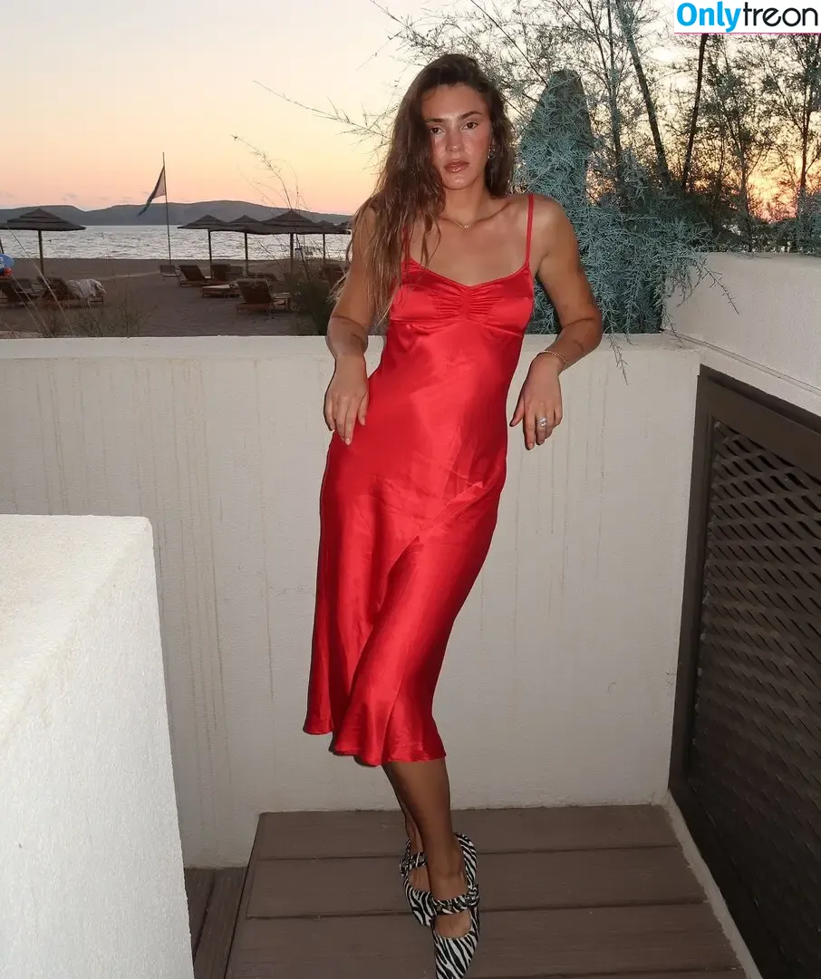 Stefanie Giesinger nude photo #0581 (stefaniegiesinger / steffigiesinger)