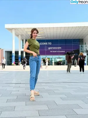 Stefanie Joosten / stefaniejoosten nude photo #0224